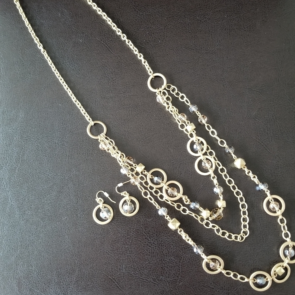 *4 for $25* Avon Layered Necklace & Earrings Set Signature Collection